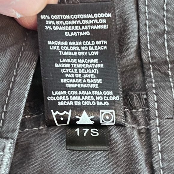 Kuhl Gray Roll Up Cargo Pants with Straight Leg Cut - Picture 11 of 14